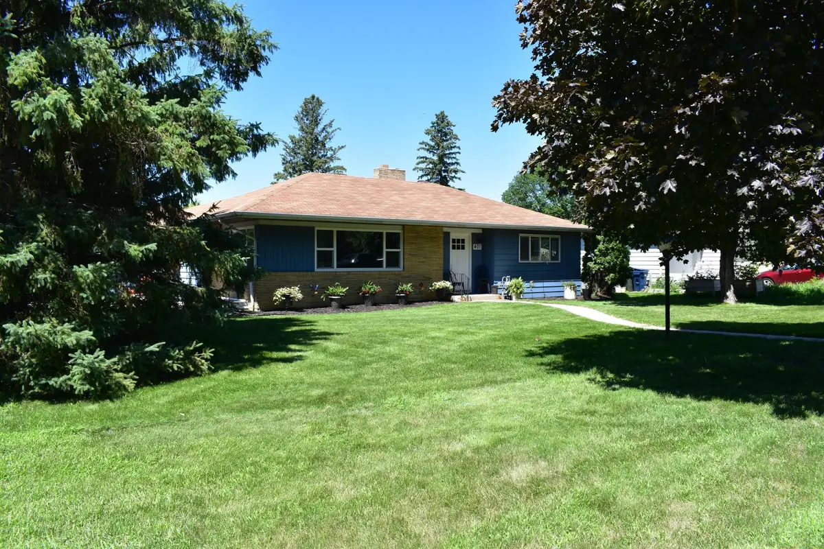 401 N Burlington Avenue, Fergus Falls, MN 56537 - #1