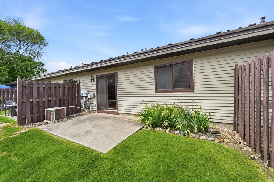 540 Auburn Place Nw #C, Elk River, MN 55330 - #2