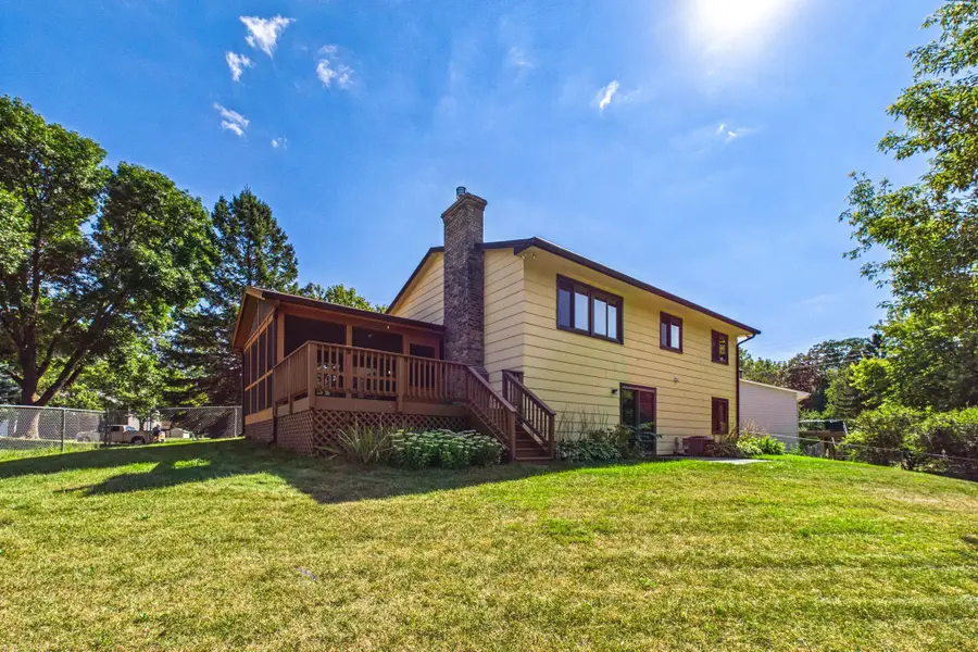 1604 Rio Loma Drive, Burnsville, MN 55337 - #2