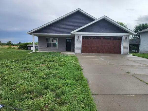 213 Century Lane, Silver Lake, MN 55381