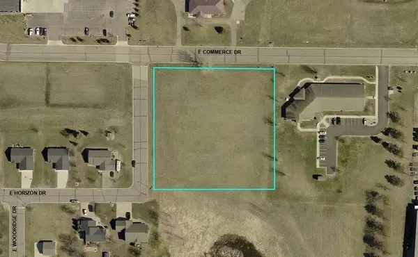XXX Commerce Drive, Le Center, MN 56057