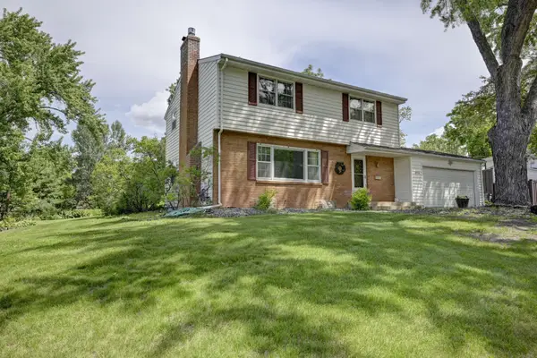8930 23rd Avenue N, Minneapolis, MN 55427