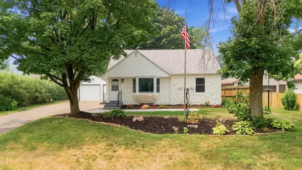 9000 Terrace Road Ne, Minneapolis, MN 55434