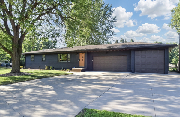 265 119th Avenue Ne, Minneapolis, MN 55434