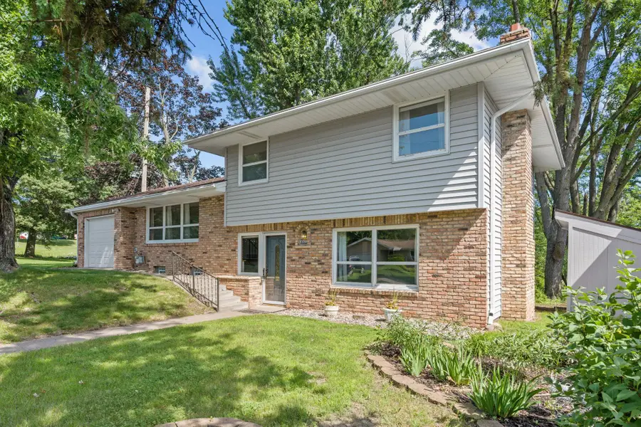 1870 7th Street Nw, New Brighton, MN 55112 - #2