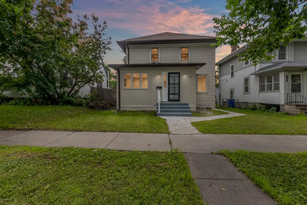 1124 Jessamine Avenue E, Saint Paul, MN 55106 - #1