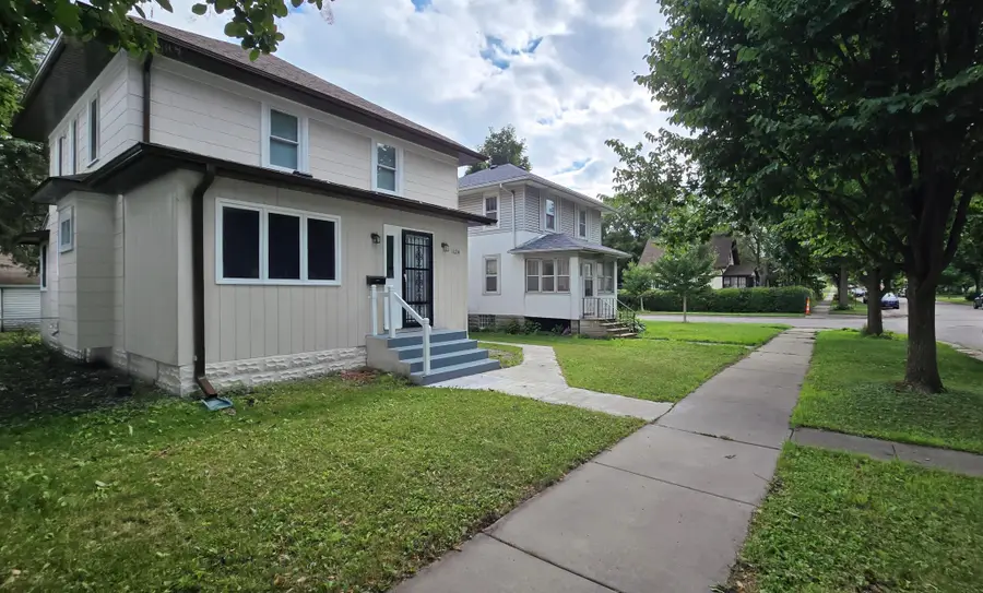 1124 Jessamine Avenue E, Saint Paul, MN 55106 - #3