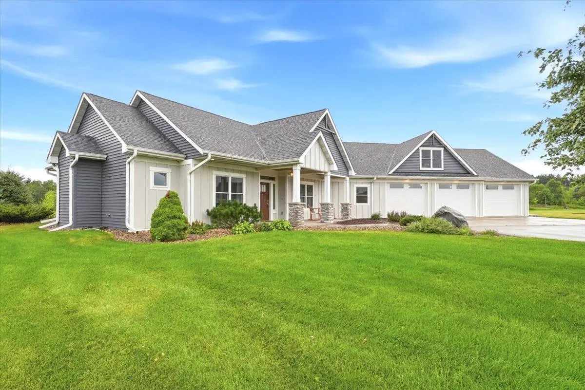 984 152nd Avenue, New Richmond, WI 54017 - #1
