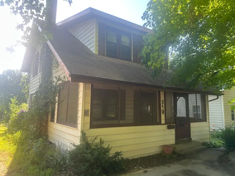 719 N Union Avenue, Fergus Falls, MN 56537 - #2