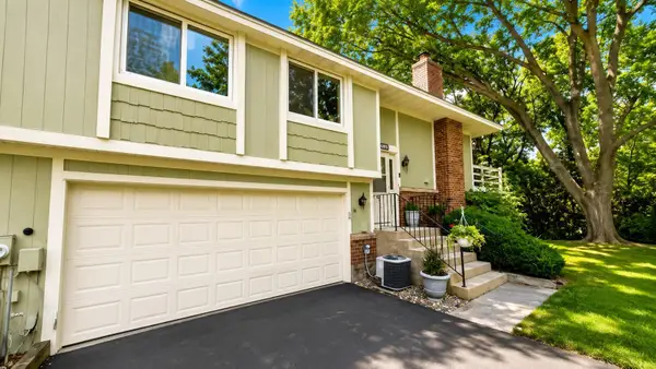 6869 Macbeth Court, Saint Paul, MN 55125