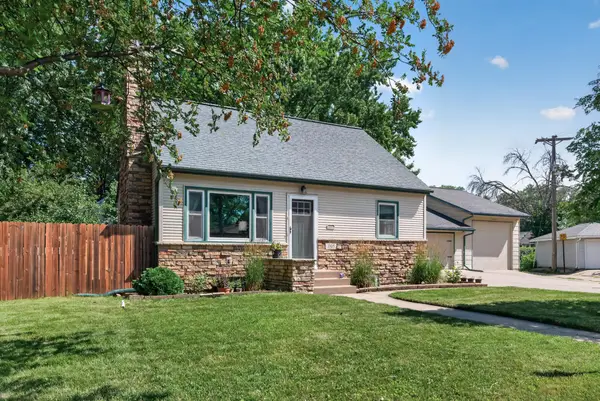 1805 42nd Avenue Ne, Minneapolis, MN 55421