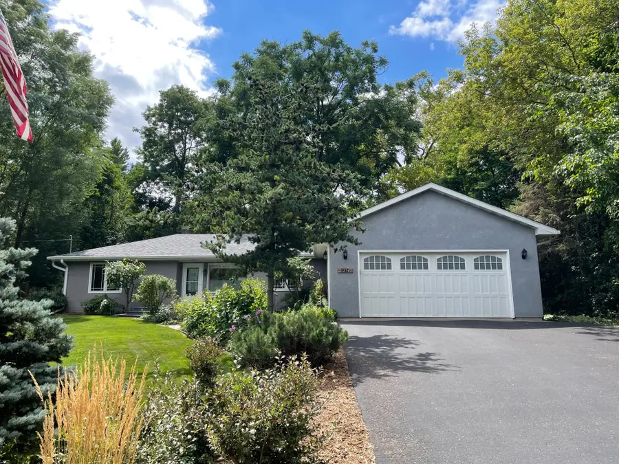 1274 Amble Road, Saint Paul, MN 55112 - #2
