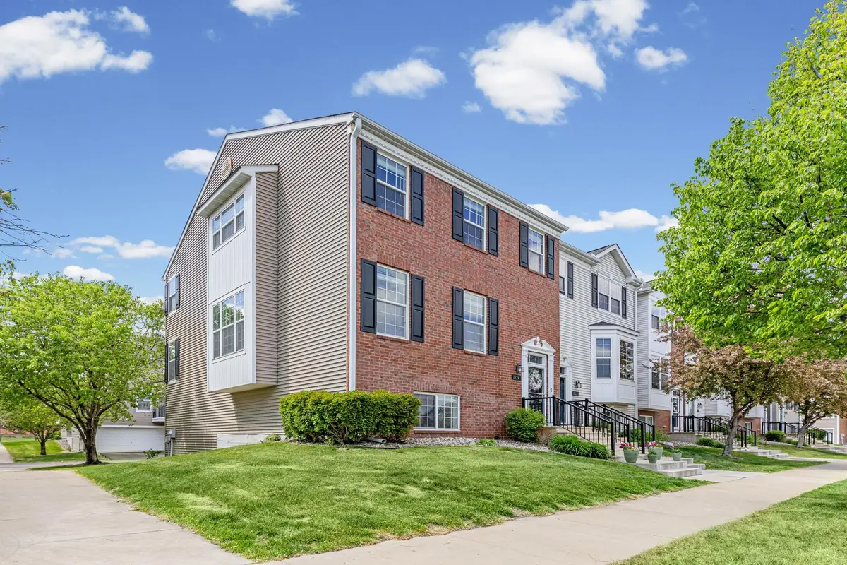 1724 Riverside Drive, Shakopee, MN 55379 - #1