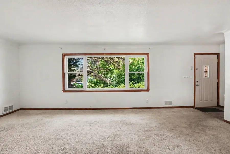 1527 Winchell Street, Saint Paul, MN 55106 - #2