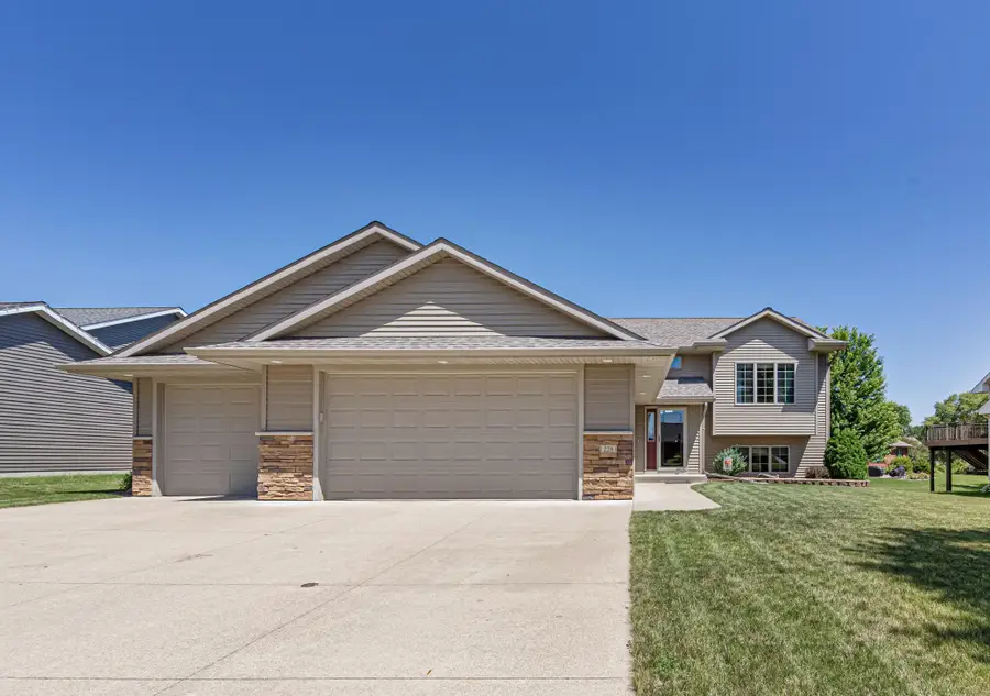 228 Creekside Drive, Eagle Lake, MN 56024 - #2