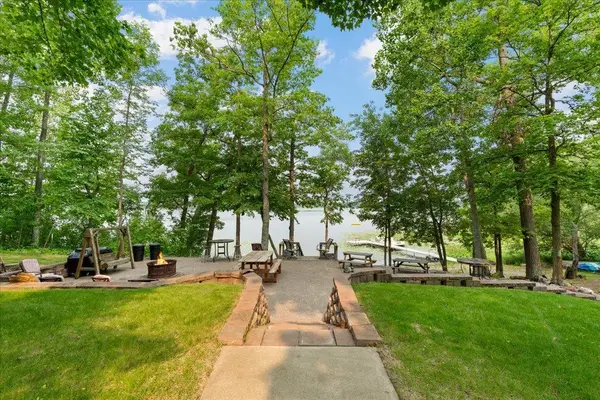 21283 Pine Tree Lane, Deerwood, MN 56444