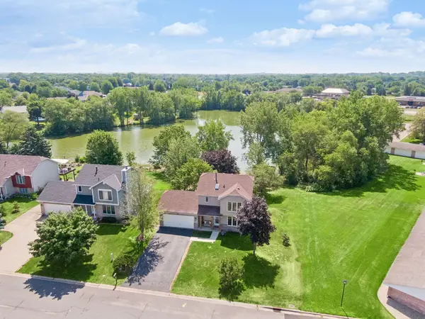 7370 158th Street W, Apple Valley, MN 55124