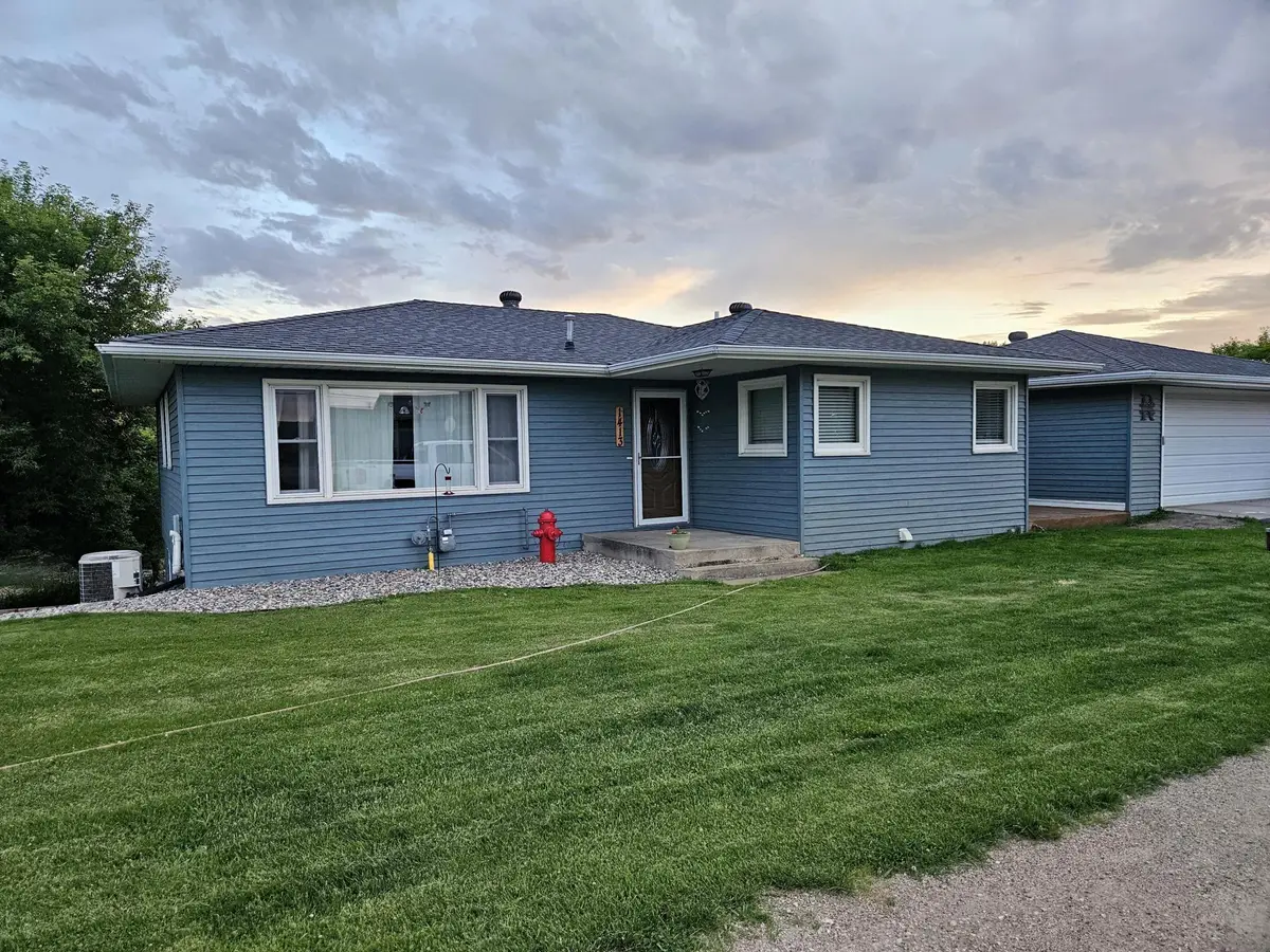 1413 W Alcott Avenue, Fergus Falls, MN 56537 - #1