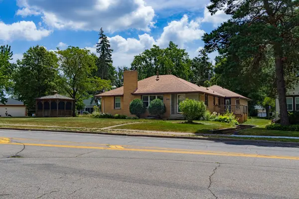 4201 40th Avenue N, Minneapolis, MN 55422