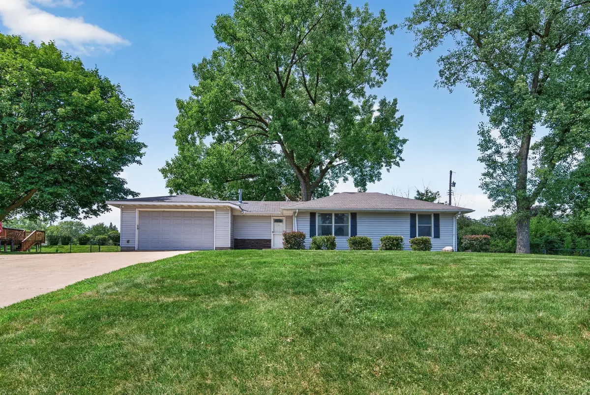 922 23rd Avenue Nw, Saint Paul, MN 55112 - #1