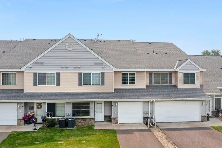 345 Roosevelt Street S #H, Cambridge, MN 55008 - #2