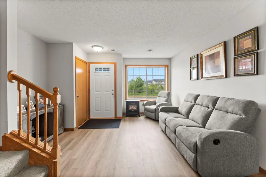 345 Roosevelt Street S #H, Cambridge, MN 55008 - #3
