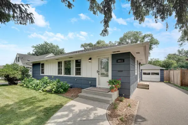 6911 W 24th Street, Minneapolis, MN 55426