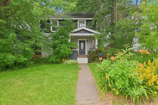 1515 N 9th Avenue E, Duluth, MN 55805