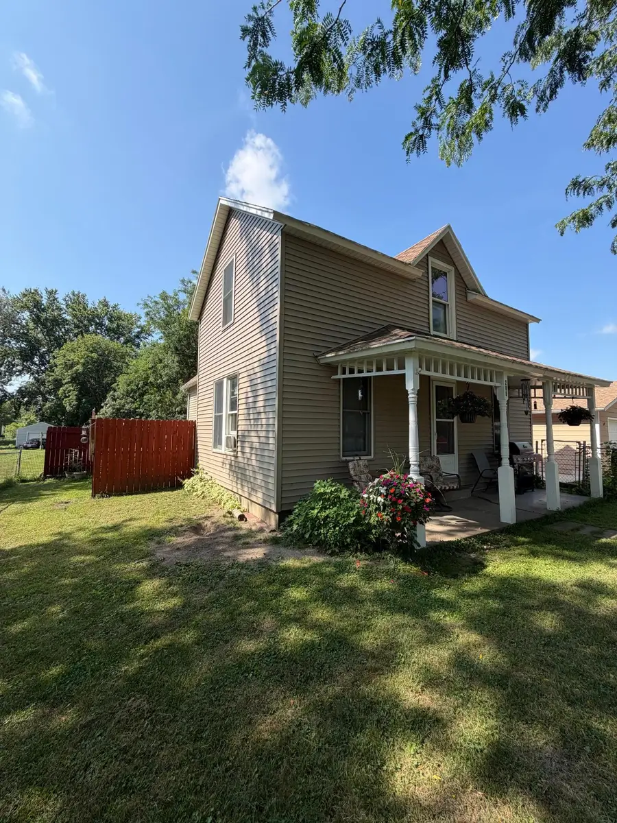 206 E 2nd Street, Hardwick, MN 56134 - #2
