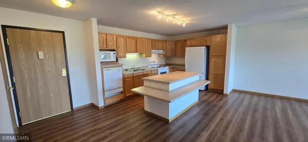 2155 6th Lane Se #206, Cambridge, MN 55008