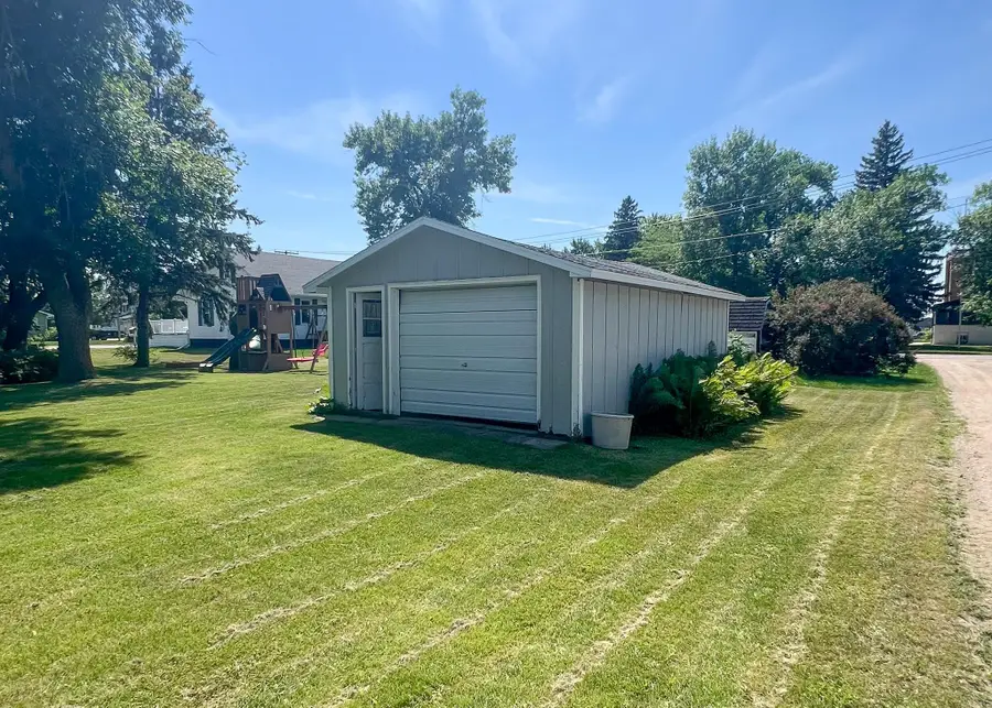 212 Norman Avenue Nw, Twin Valley, MN 56584 - #3