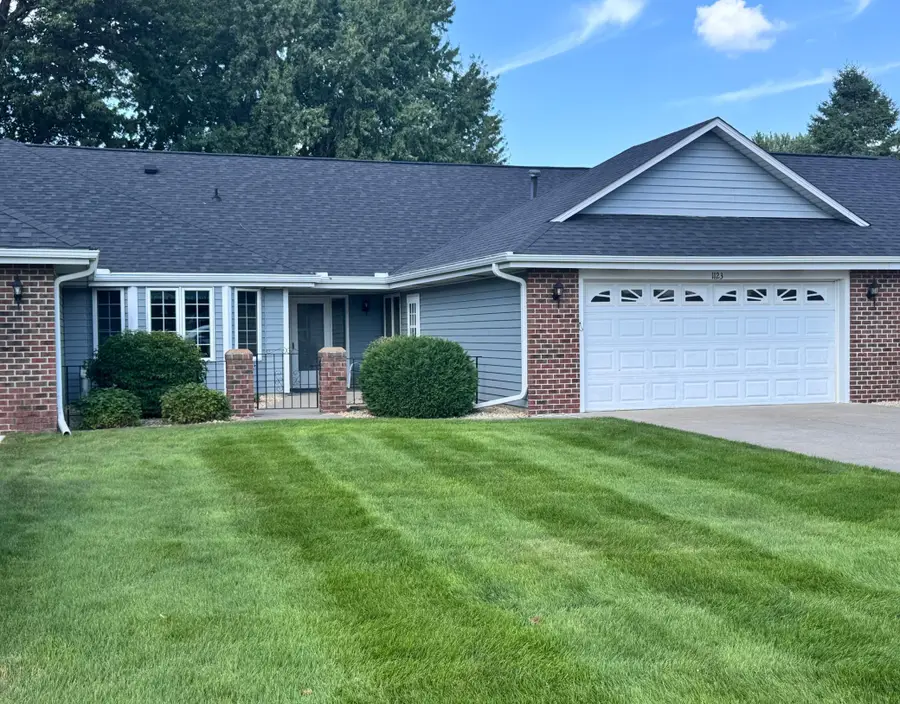 1123 Lois Court, Shoreview, MN 55126 - #2