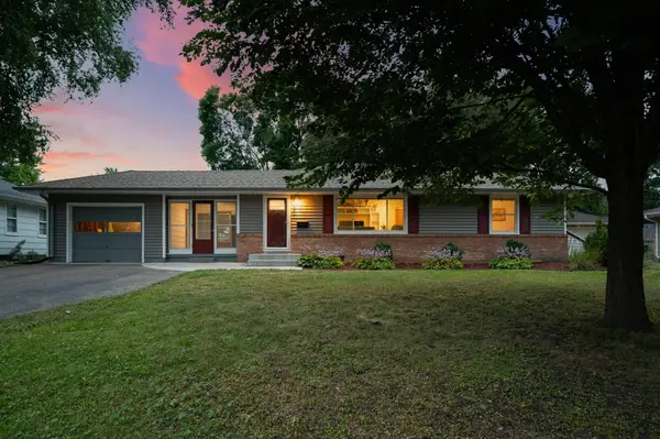 6917 39th Avenue N, Minneapolis, MN 55427