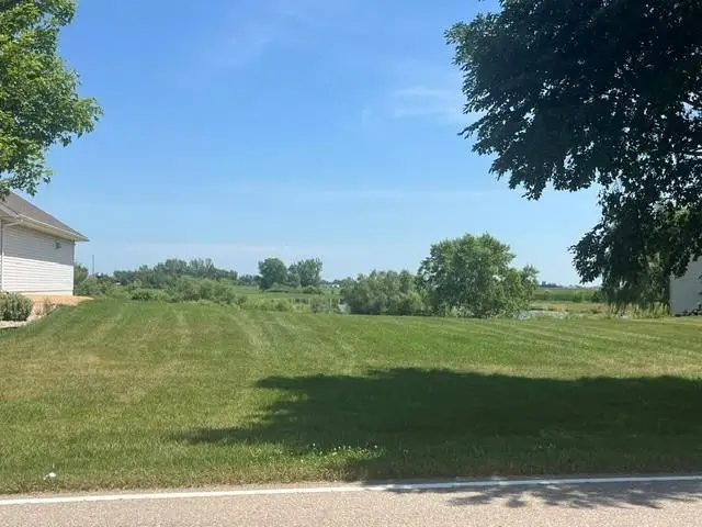 1185 Dale Street Sw, Hutchinson, MN 55350 - #3