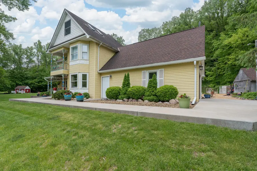 48194 Old River Bluff Road, Saint Peter, MN 56082 - #2