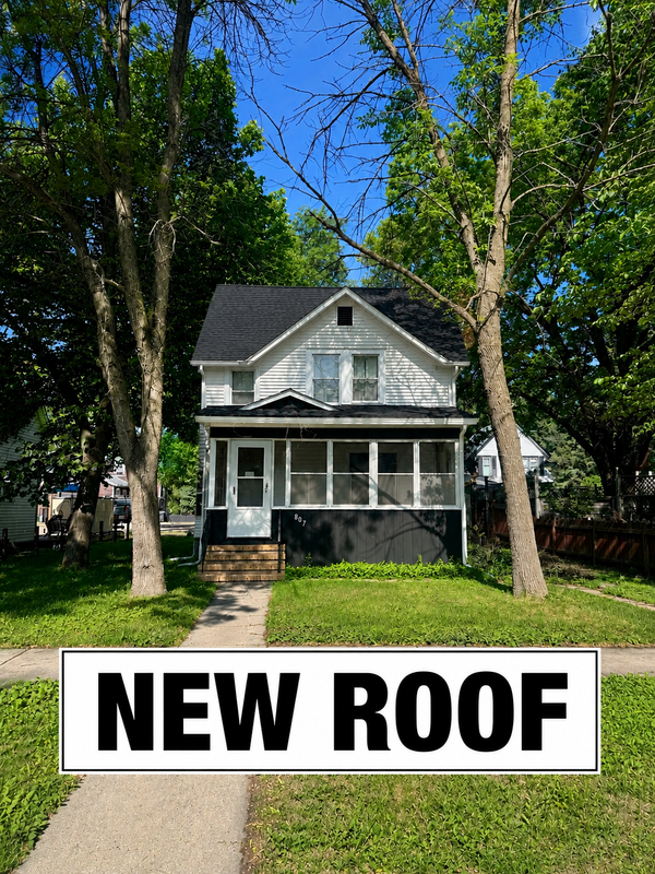 807 5th Street S, Moorhead, MN 56560