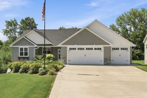 590 Northern Lights Drive, Prescott, WI 54021