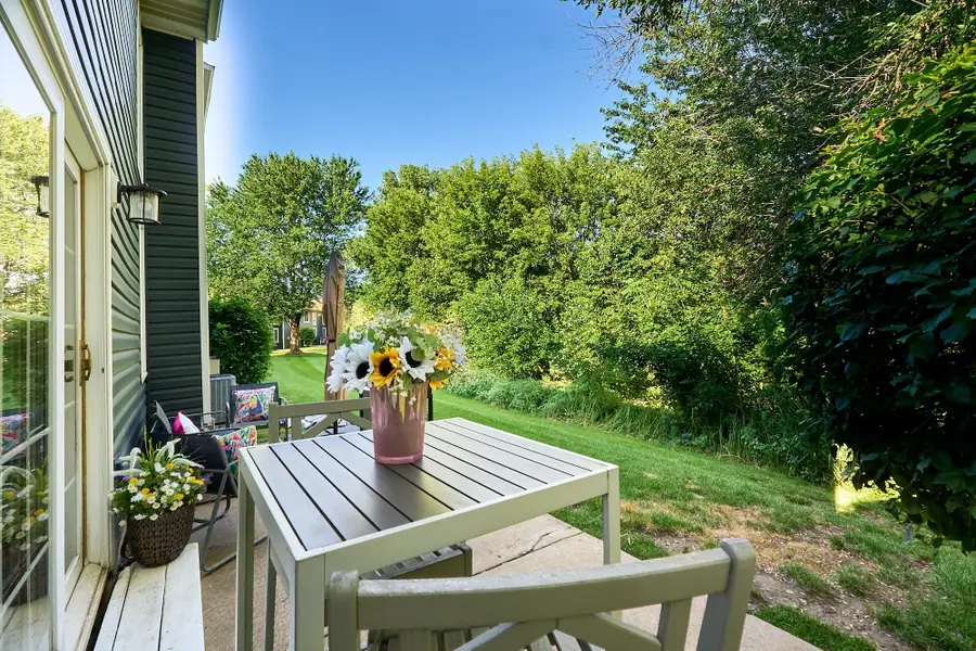 2327 Grange Avenue N, Oakdale, MN 55128 - #3