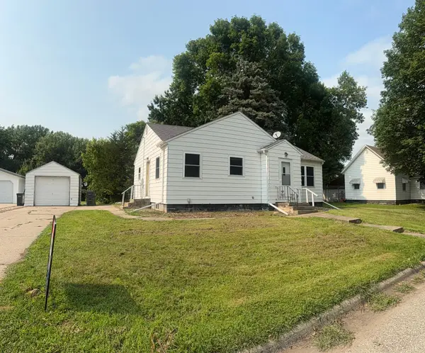 318 5th Avenue Ne, Clara City, MN 56222