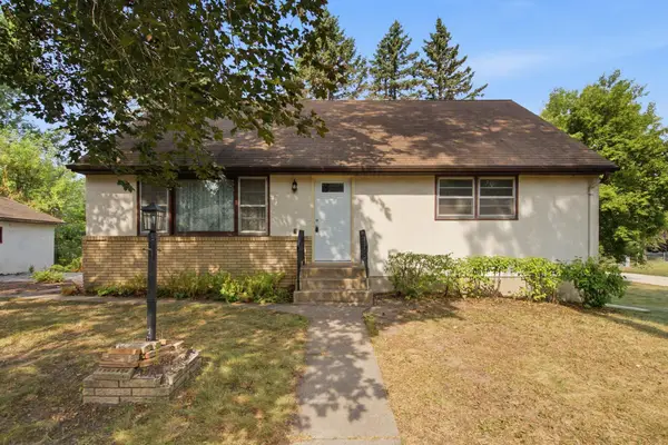 1521 Arkwright Street N, Saint Paul, MN 55130