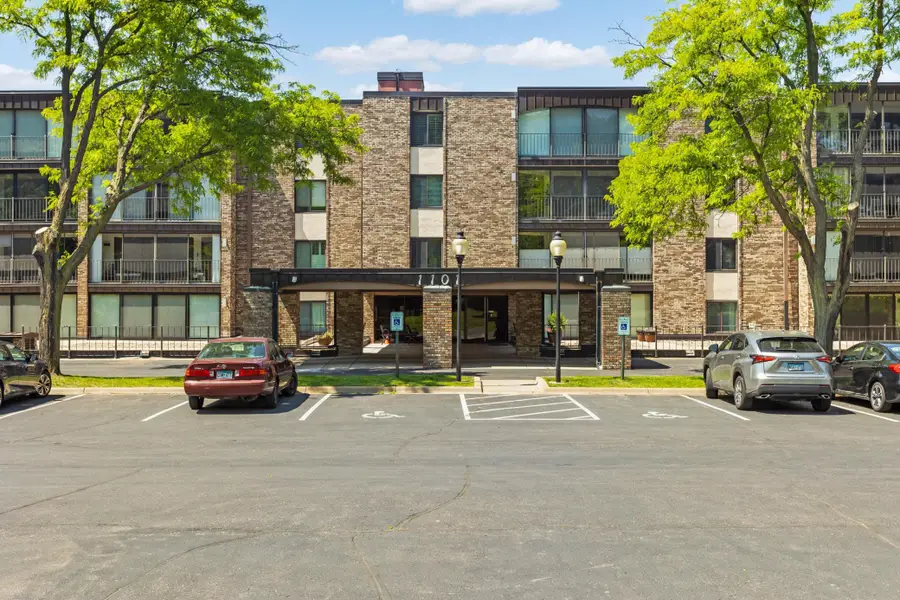 1101 Sibley Memorial Highway #207, Saint Paul, MN 55118 - #2