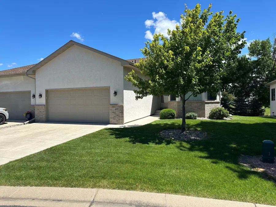 469 Roundhouse Street, Shakopee, MN 55379 - #2