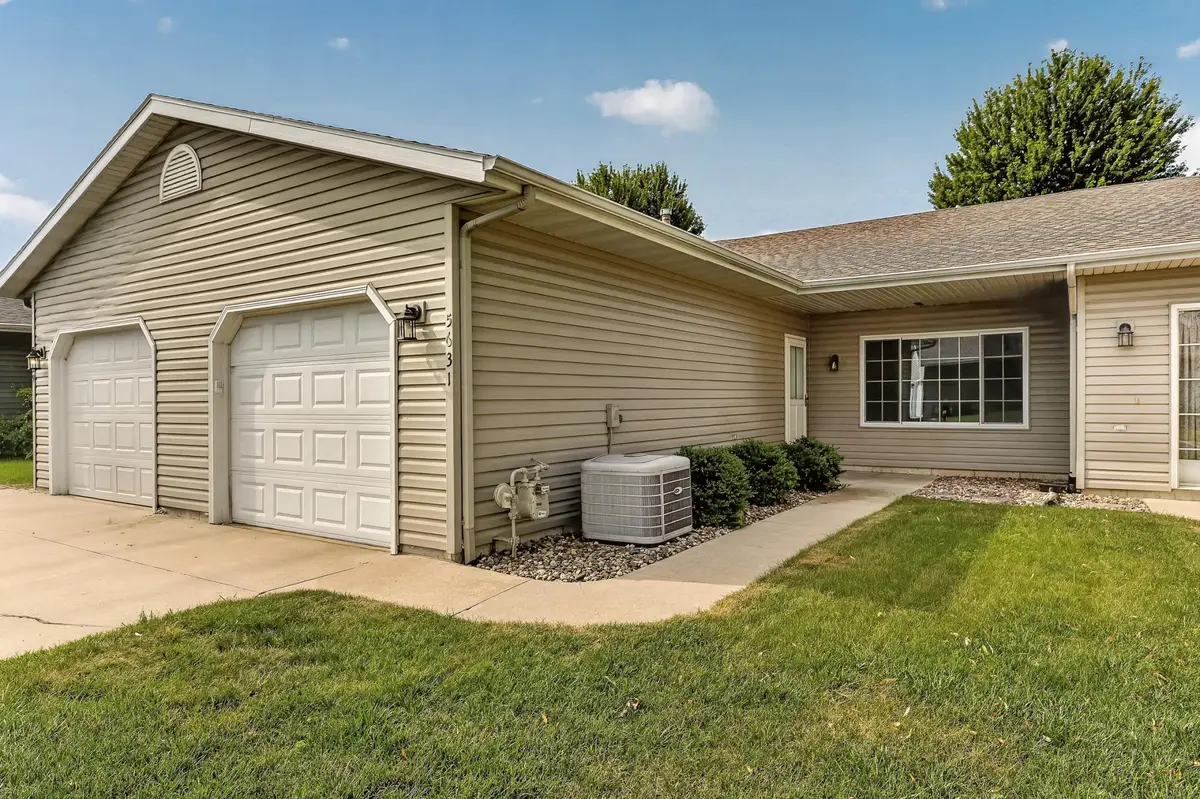 5631 White Oaks Lane Nw, Rochester, MN 55901 - #1