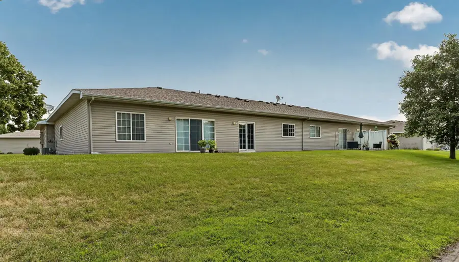 5631 White Oaks Lane Nw, Rochester, MN 55901 - #3