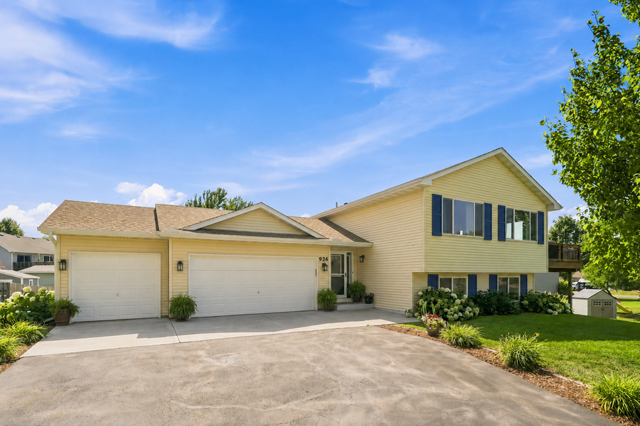 926 Steamboat Lane, Montrose, MN 55363 - #2
