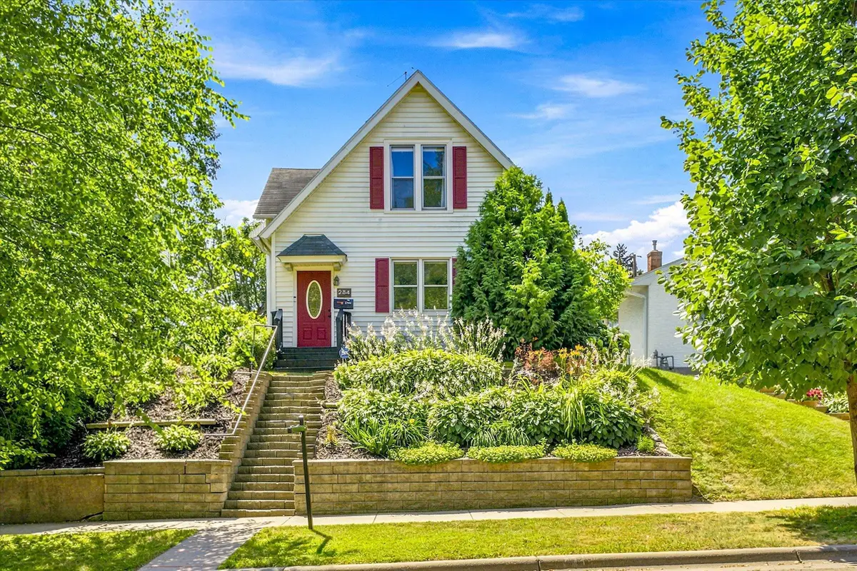 284 Winona Street E, Saint Paul, MN 55107 - #1