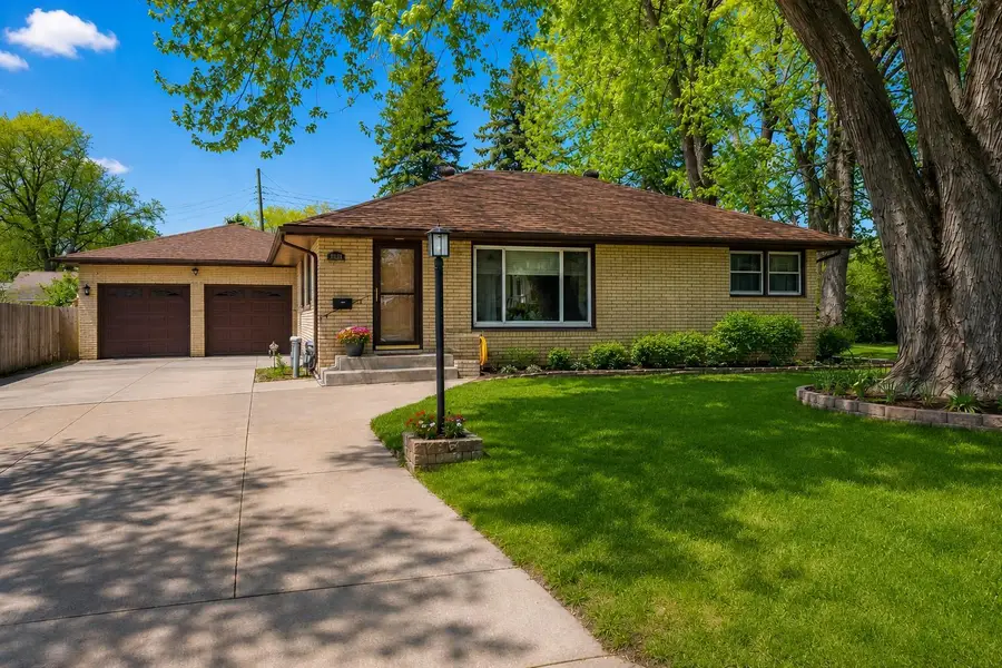 3632 Roosevelt Street Ne, Minneapolis, MN 55418 - #2