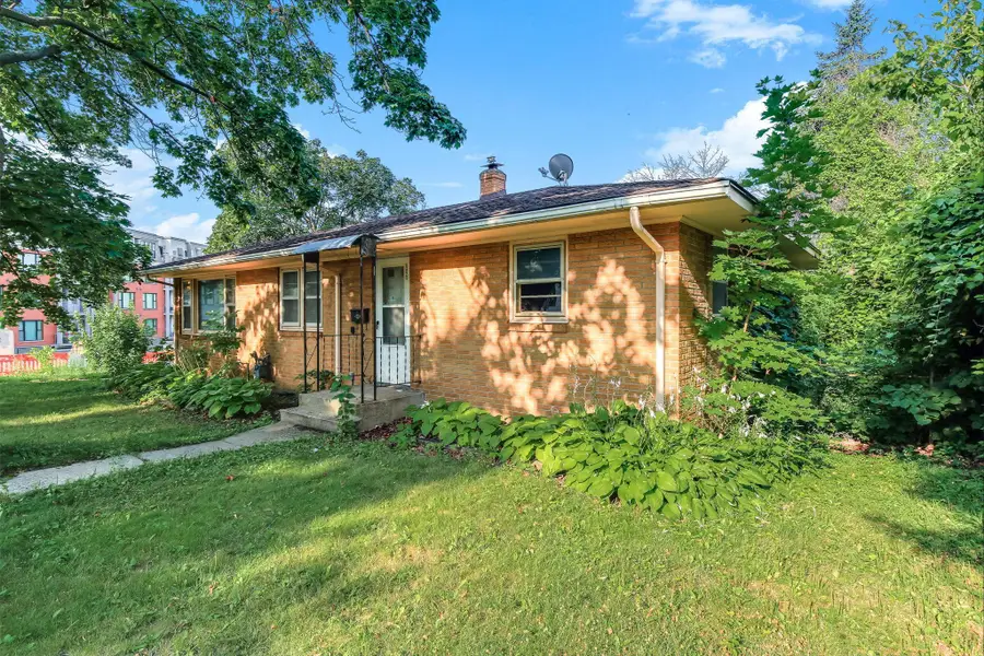 605 Greenbrier Street, Saint Paul, MN 55106 - #2