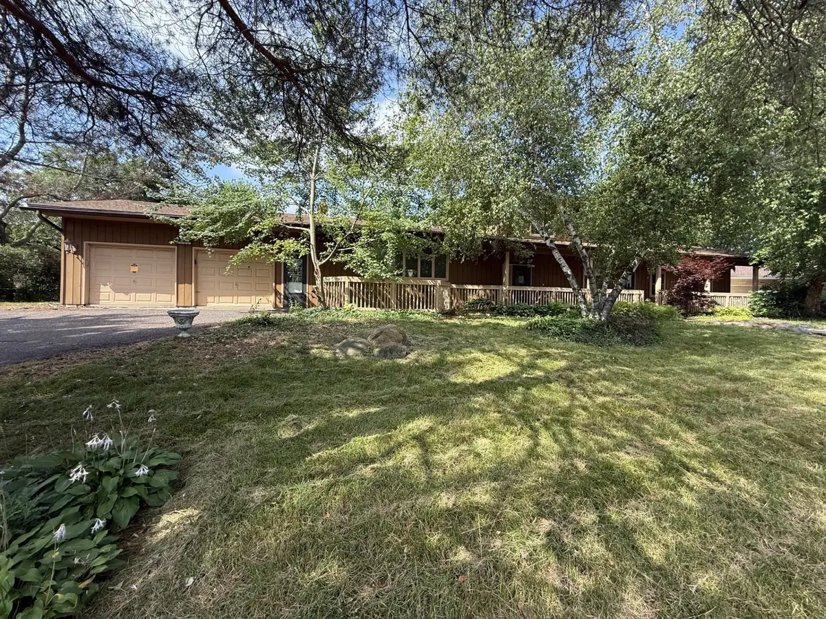 4497 S Oak Leaf Court, Vadnais Heights, MN 55127 - #1