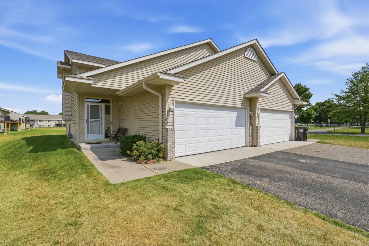 1209 S 3rd Street S, Princeton, MN 55371 - #1